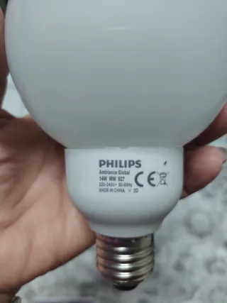 Lampadine LED Philips 9W Luce Calda (2 pezzi)