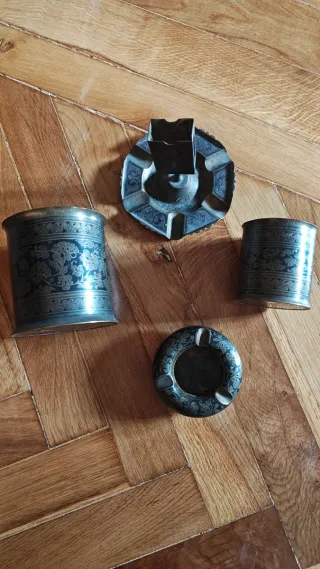 Mesita para fumar origen Filipinas años 20 o 30