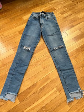 Pantalones vaqueros reto talla  40 (veste 38)