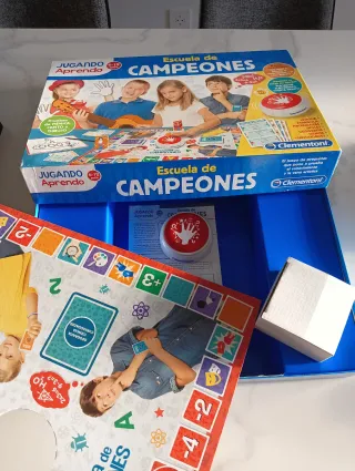 Juego de mesa Escuela de Campeones Clementoni