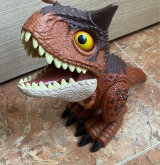 Dinosaurios Bebé Carnotaurus y T-Rex