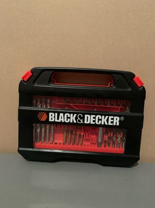 Taladro Black&Decker 12V + Accesorios.