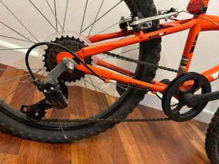 Bicicleta Naranja ATRACTOR
