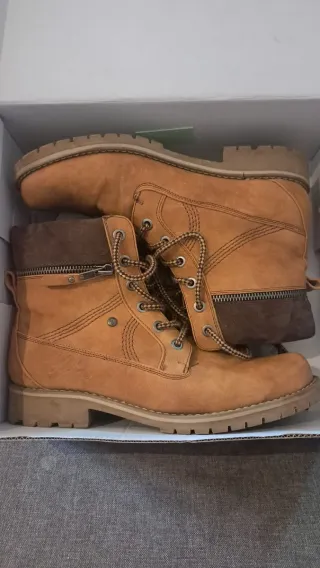 Botas de cuero con cremallera