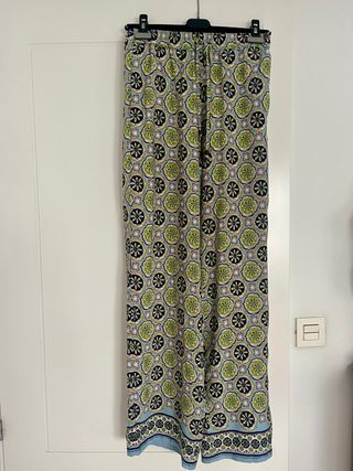 Pantalón estampado floral