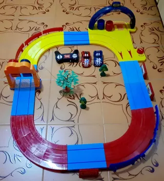 Circuito de coches de juguete RC