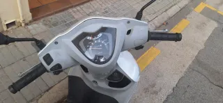 Honda Vision 49cc Moto