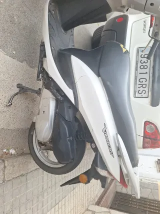 Honda Vision 49cc Moto