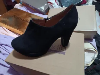 Botines de tacón negros
