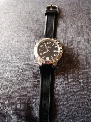 Reloj Festina esfera plateada correa silicona