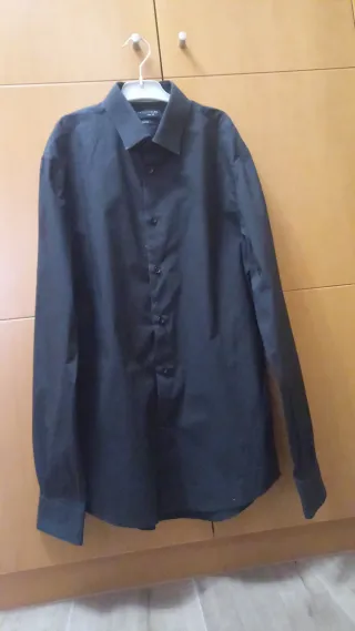 Pantalón tejano desgastado juvenil