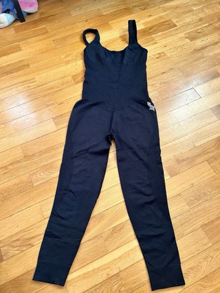 Mono deportivo negro talla única