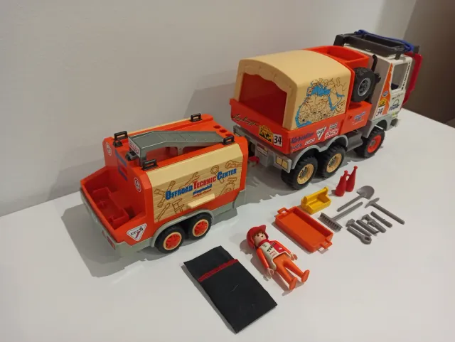 Playmobil 4420 y 4422 Camión y Remolque Dakar 1