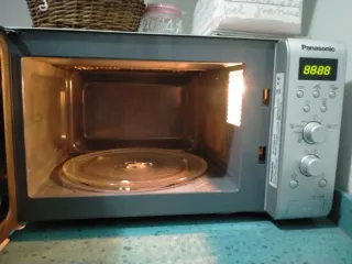 Microondas Panasonic Plata