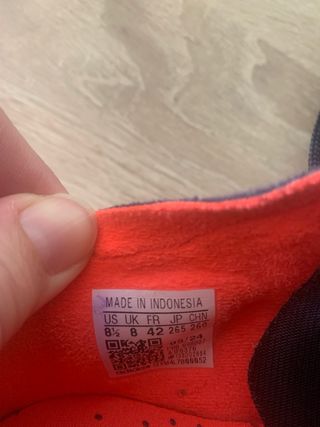 Adidas multitaco Predator plateado/rojo