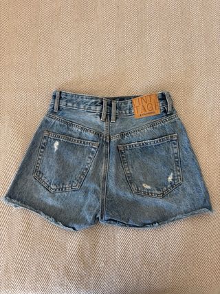Shorts vaqueros rotos Stradivarius