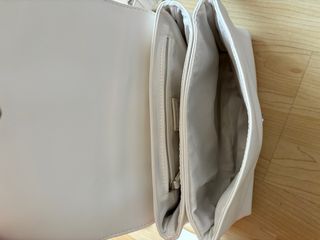 Bolso Blanco Brownie con Tachuelas