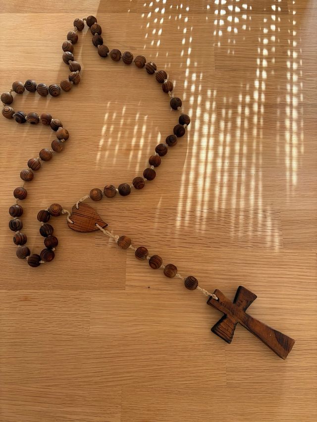 Rosario in legno antico