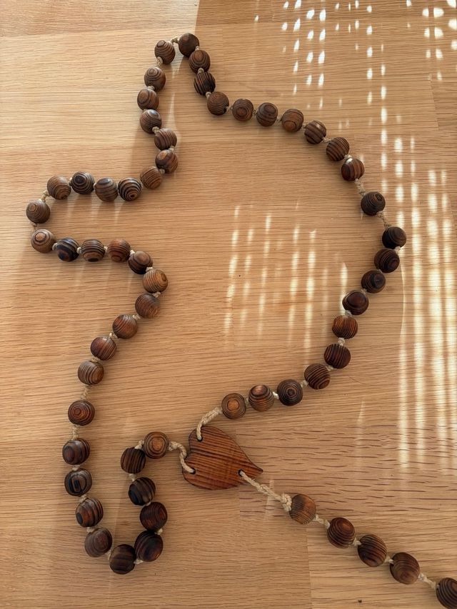 Rosario in legno antico