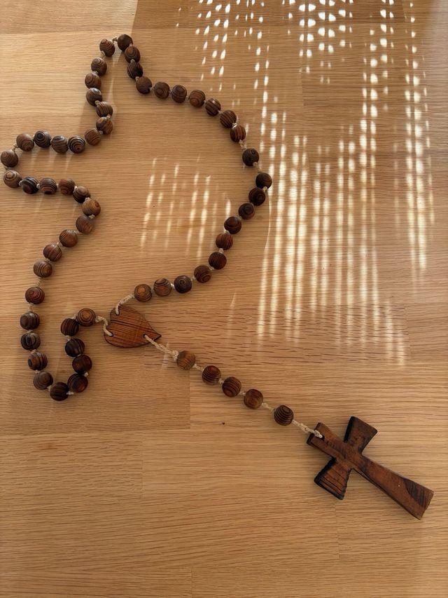Rosario in legno antico