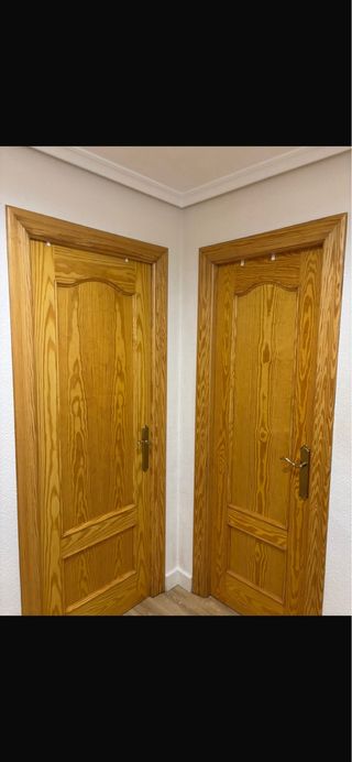 Puertas de pino macizas con cristal