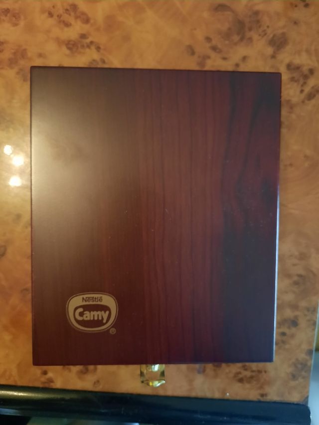 Set di accessori per vino in legno e metallo