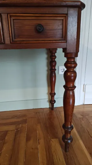 Tocador antiguo de madera