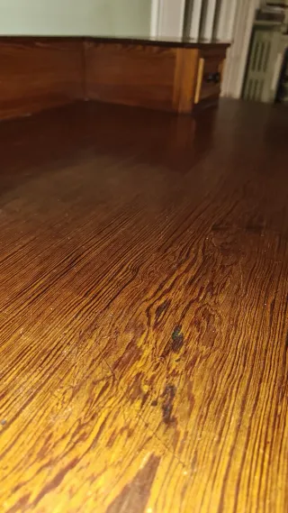 Tocador antiguo de madera