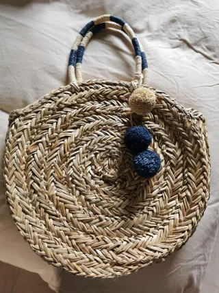 Bolso de rafia redondo
