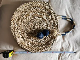 Bolso de rafia redondo