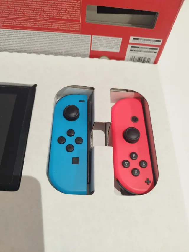 Nintendo Switch Azul y Rosa