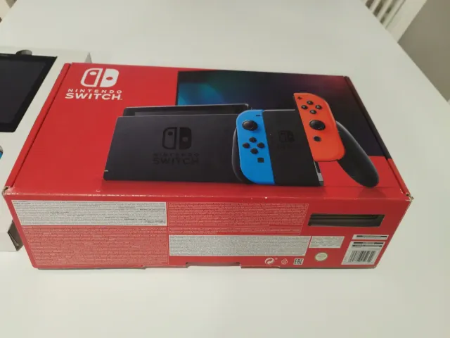 Nintendo Switch Azul y Rosa