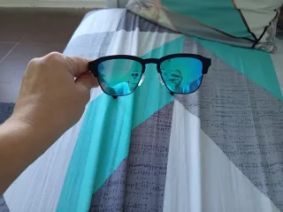 Gafas de sol hombre negras y azules