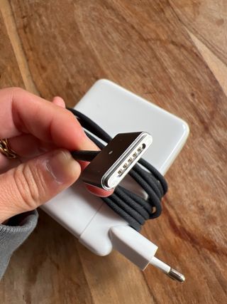 Cargador MacBook Pro Apple