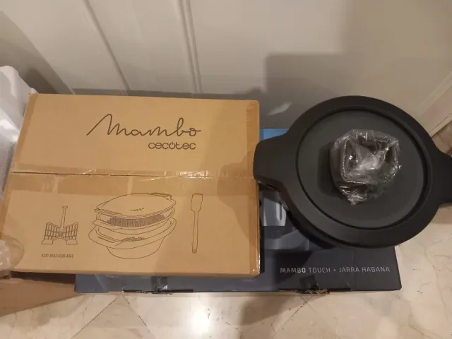Vaporera Cecotec Mambo sin estrenar.