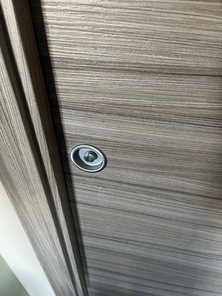 Porta scorrevole a scomparsa in rovere grigio