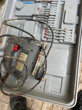 Sierra de calar y brocas para taladro