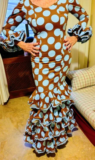 Traje de Flamenca Marrón Lunares con bolso a juego