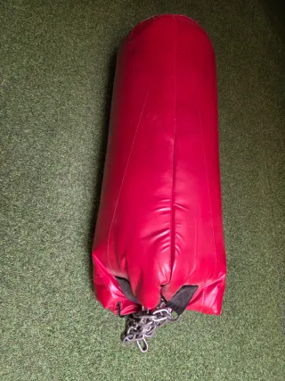 Saco de boxeo y soporte