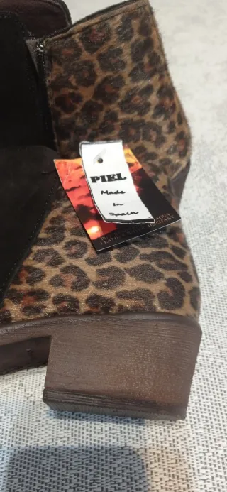 Botines ante marrón chocolate y leopardo
