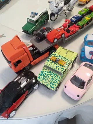 Lote de vehículos miniatura