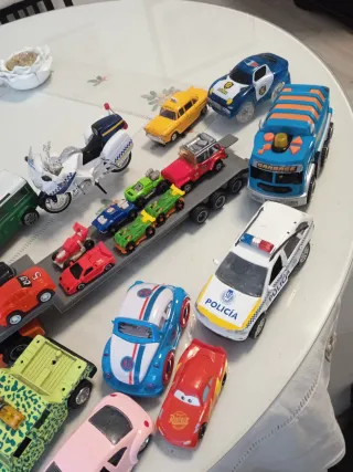 Lote de vehículos miniatura