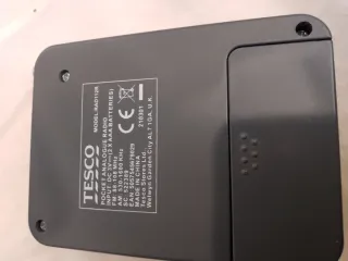 Radio Analógica Portátil Tesco RAD112R