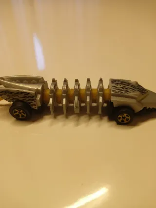 Hot Wheels Mutant Veicolo