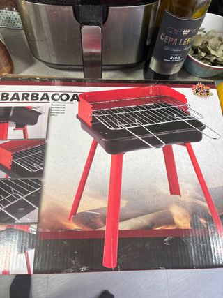 Barbecue Portatile Rosso e Nero