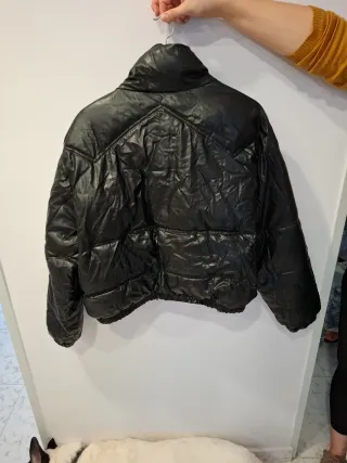 Chaqueta Zara acolchada negra
