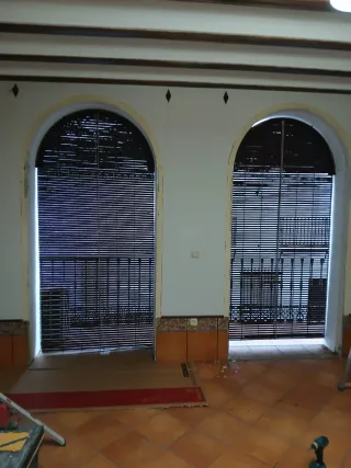 Puertas balconeras madera nogal 125x260