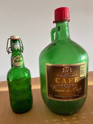Bottiglie verdi Grolsch e Caffè