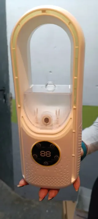 Ventilador sin aspas con humidificador