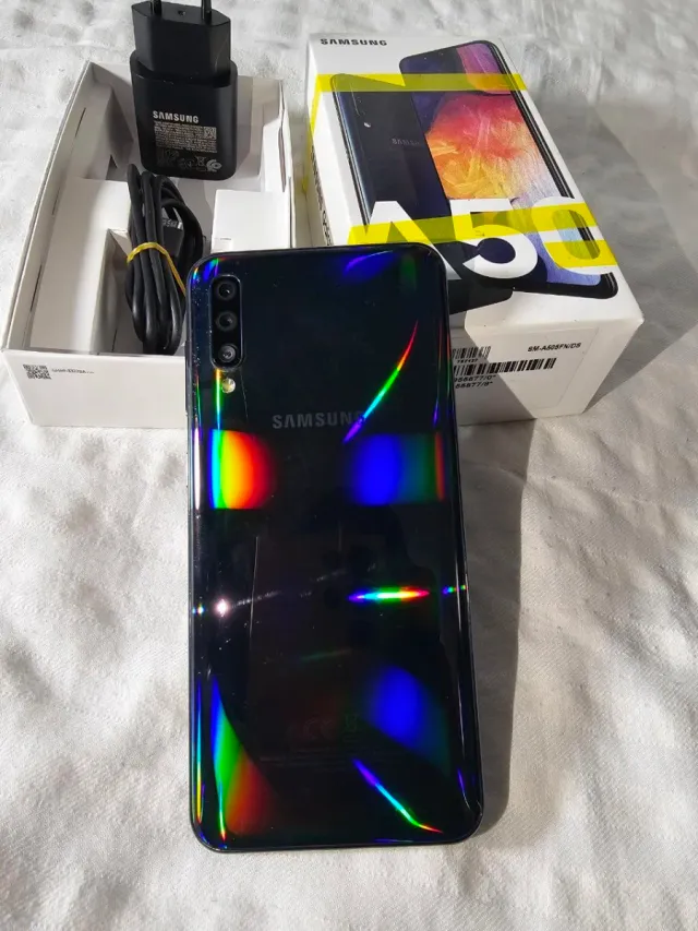 Samsung Galaxy A50, 4gb de ram y 128gb